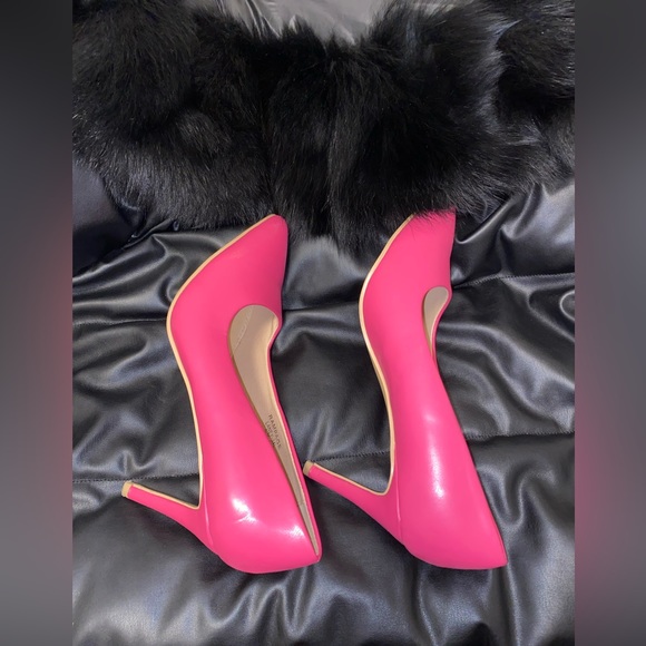 Beautiful Pink Pump😍at Low price!!! - Picture 2 of 2